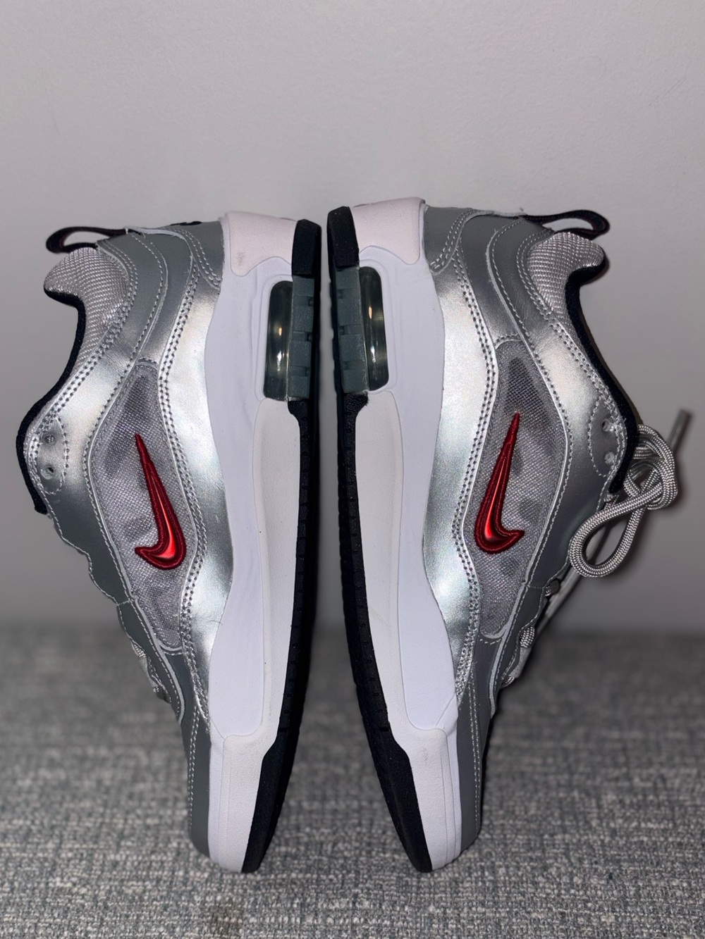 Nike SB Air Max Ishod Silver Bullet (BRAND NEW) - Picture 7 of 10
